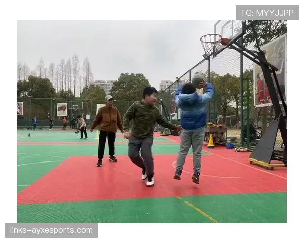 初学者必看!篮球中如何正确识别投篮动作的判定标准 初学者必看!篮球中如何正确识别投篮动作的判定标准